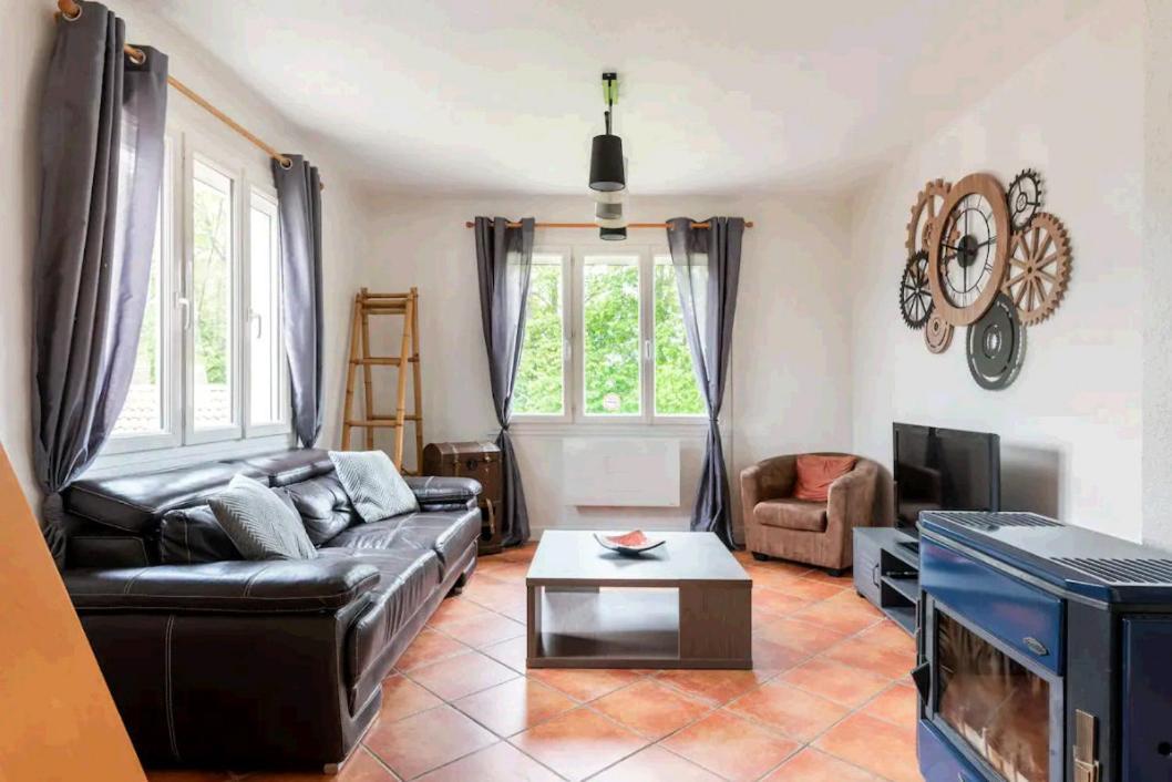 Jolie Appart T4 La Zoune Avec Jardin 8 Personnes Chorges Exterior foto